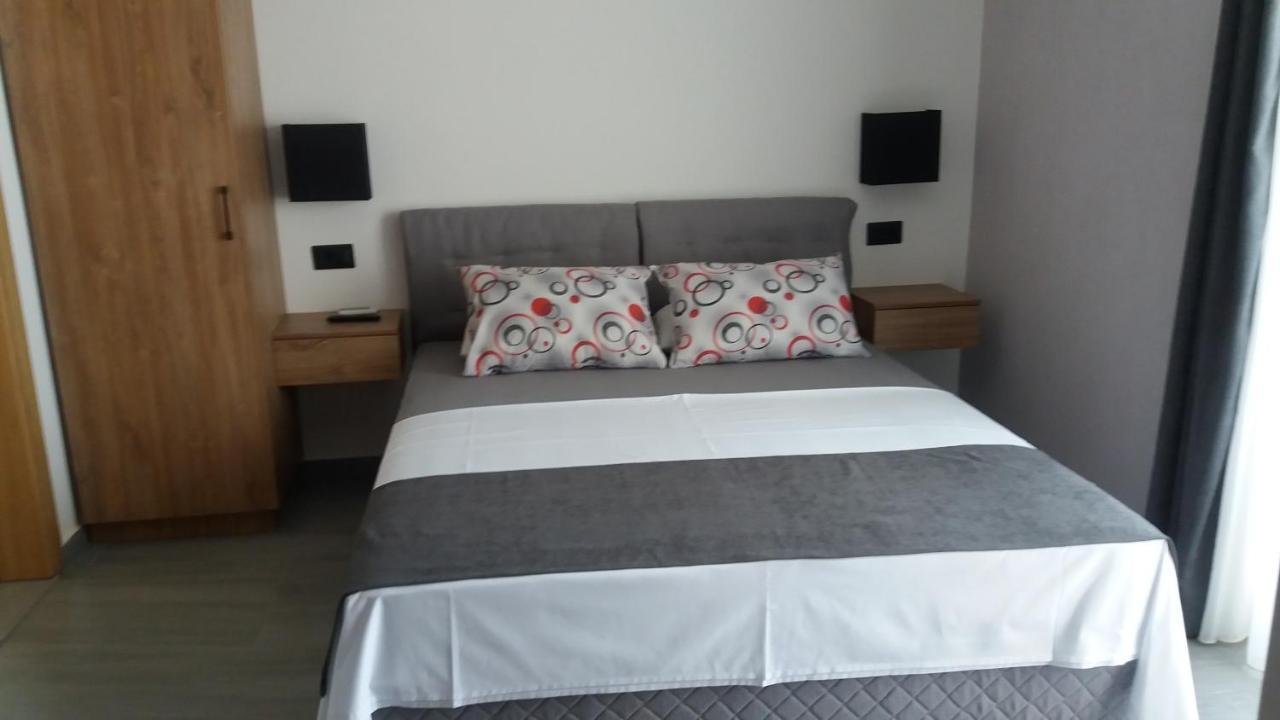 Apartments Grabovica بار المظهر الخارجي الصورة